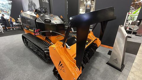 FAE : Un automoteur radiocommandé aussi puissant qu’un tracteur